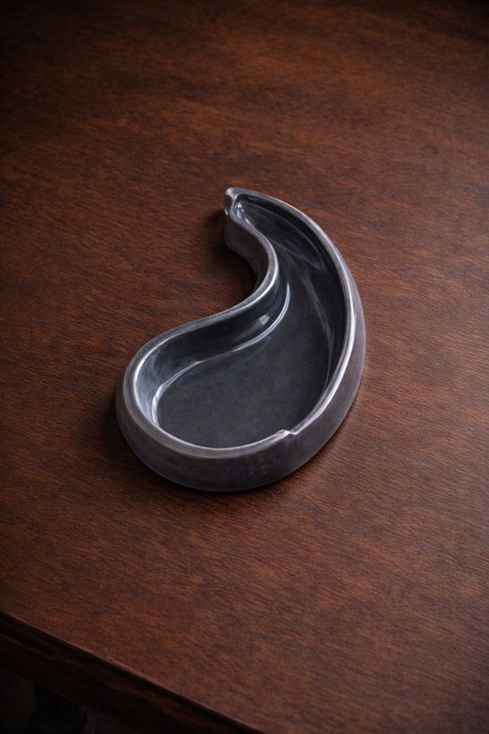 ظرف پذیرایی مشکی دست ساز NouraDesign3